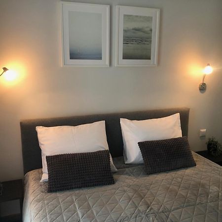 Cosy 1 Bedroom Apartment In The Heart Of Old Town With Parking Kaunas Exteriör bild