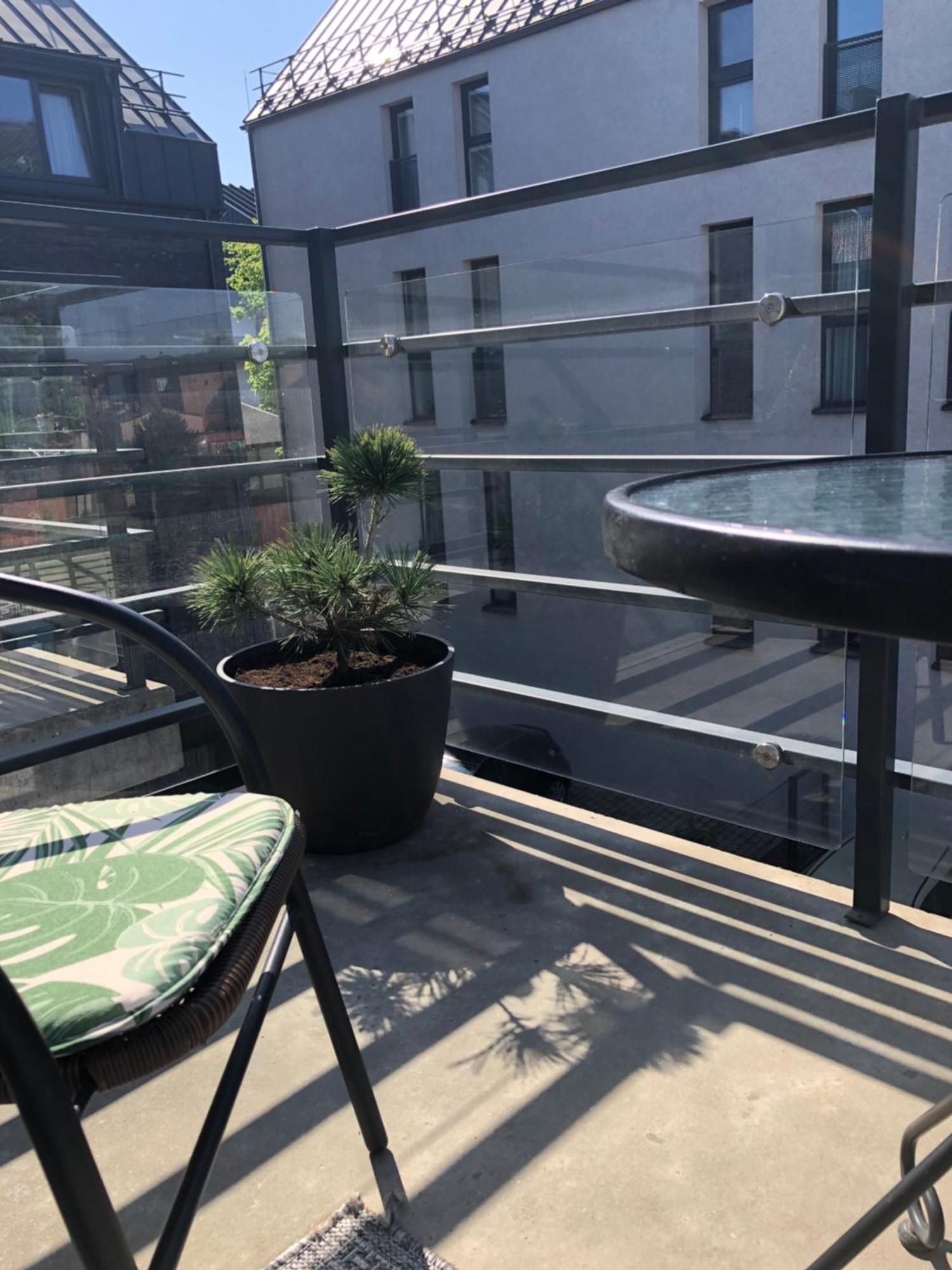 Cosy 1 Bedroom Apartment In The Heart Of Old Town With Parking Kaunas Exteriör bild